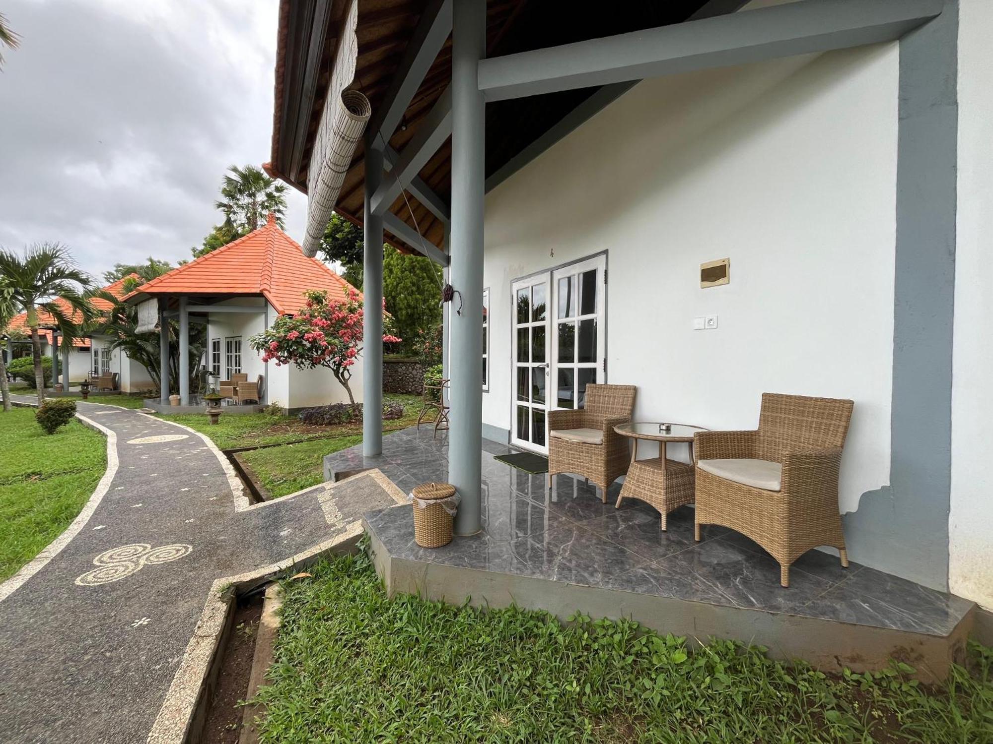 The Hamsa Hotel Lovina  Exterior photo